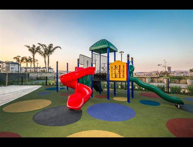 2 BEDROOM APARTMENT FOR SALE IN WATERFALL